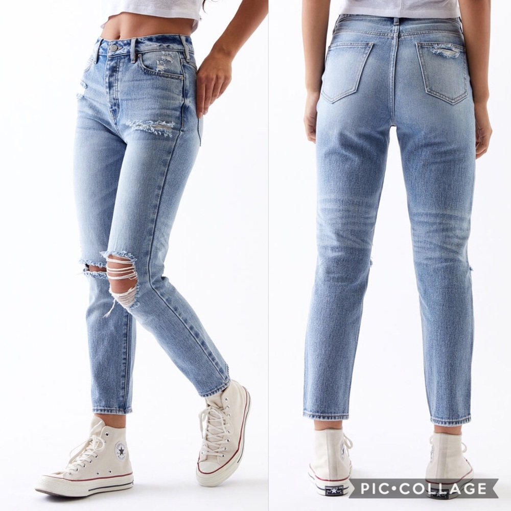 PacSun Light Mom Jeans super high size 27